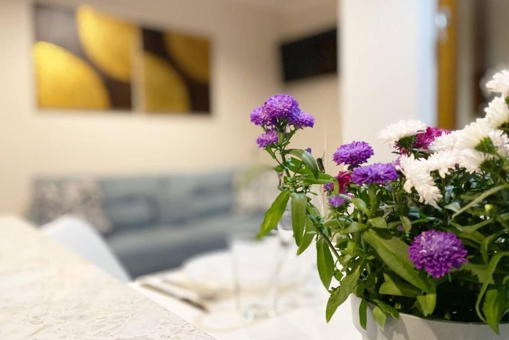 Exclusive 2Br! Apartment Near City Center +Netflix วอร์ซอ ภายนอก รูปภาพ