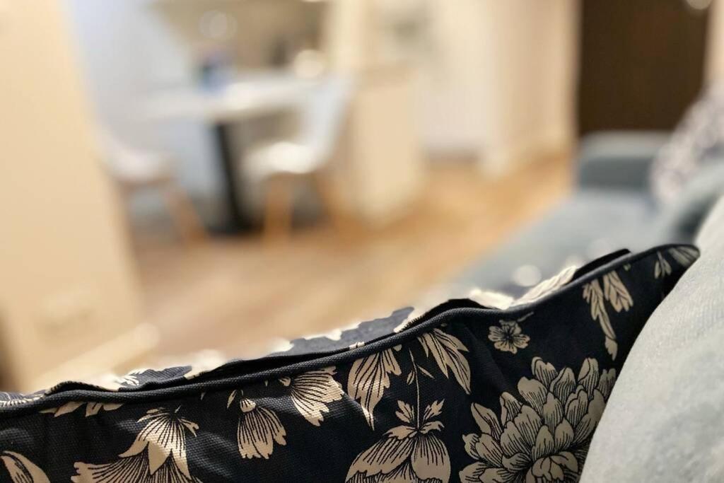 Exclusive 2Br! Apartment Near City Center +Netflix วอร์ซอ ภายนอก รูปภาพ