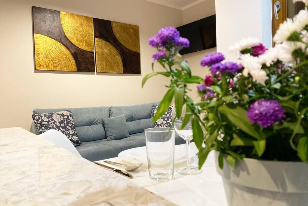 Exclusive 2Br! Apartment Near City Center +Netflix วอร์ซอ ภายนอก รูปภาพ